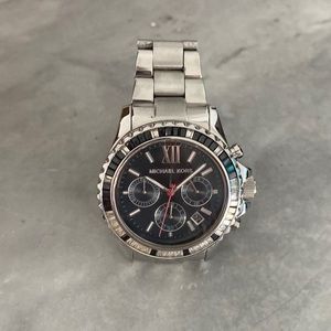 Michael Kors Stainless Steel Watch - BRAND NEW BATTERY